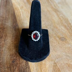Elegant garnet and sterling Silver Ring